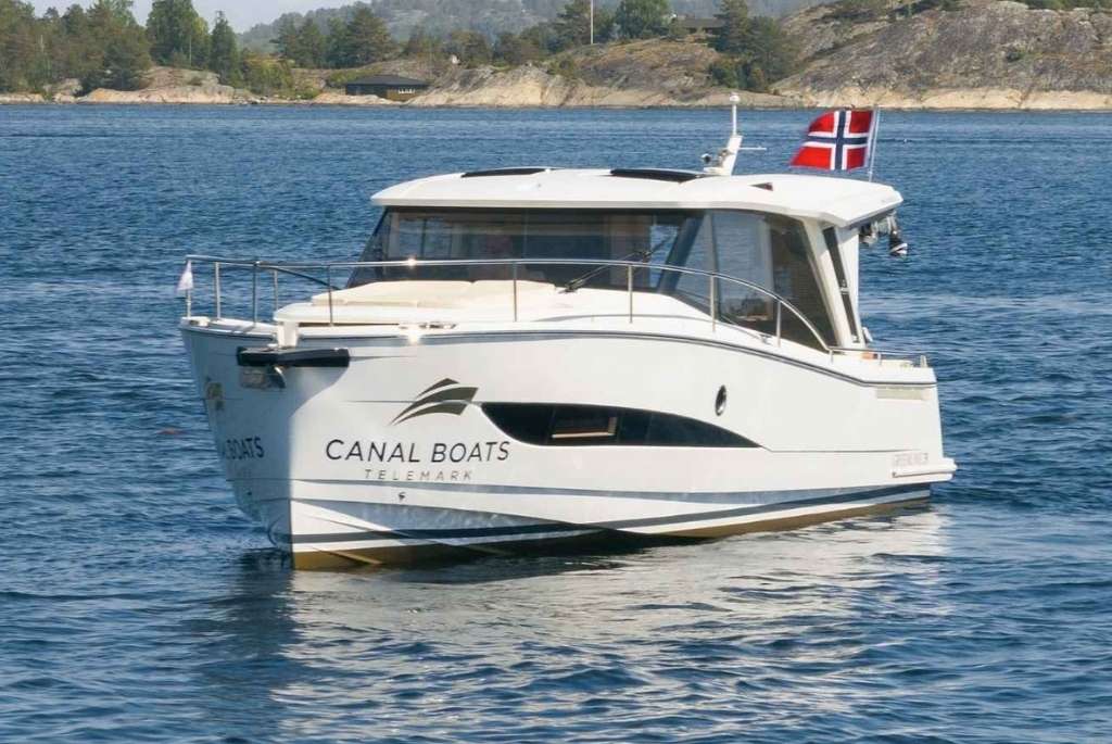 Choose your model - Greenline 39 E-Drive Yacht model to choose from - Greenline 39 E-Drive